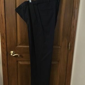 Haggar Relaxed Fit 38 x 32 Men’s Pants